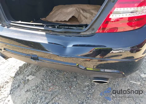 2014 Mercedes-Benz C 300 Luxury 4Matic/Sport 4Matic из США, поврежденный, VIN WDDGF8AB1ER315992